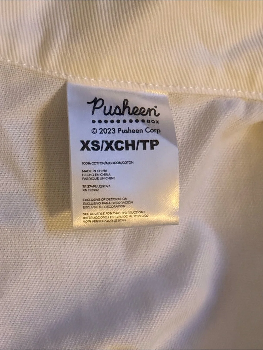 Pusheen white denim